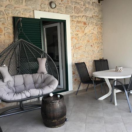 Stein Haus Villa Pirovac Buitenkant foto