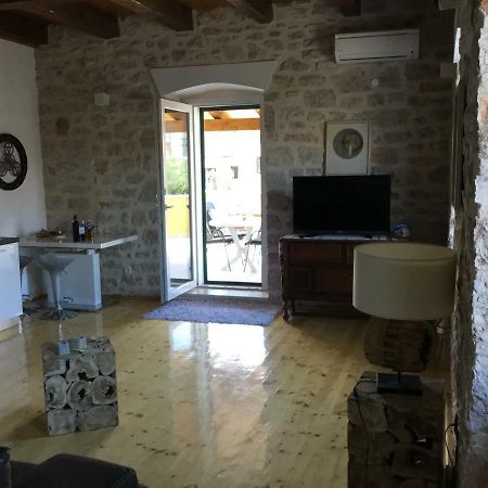 Stein Haus Villa Pirovac Buitenkant foto
