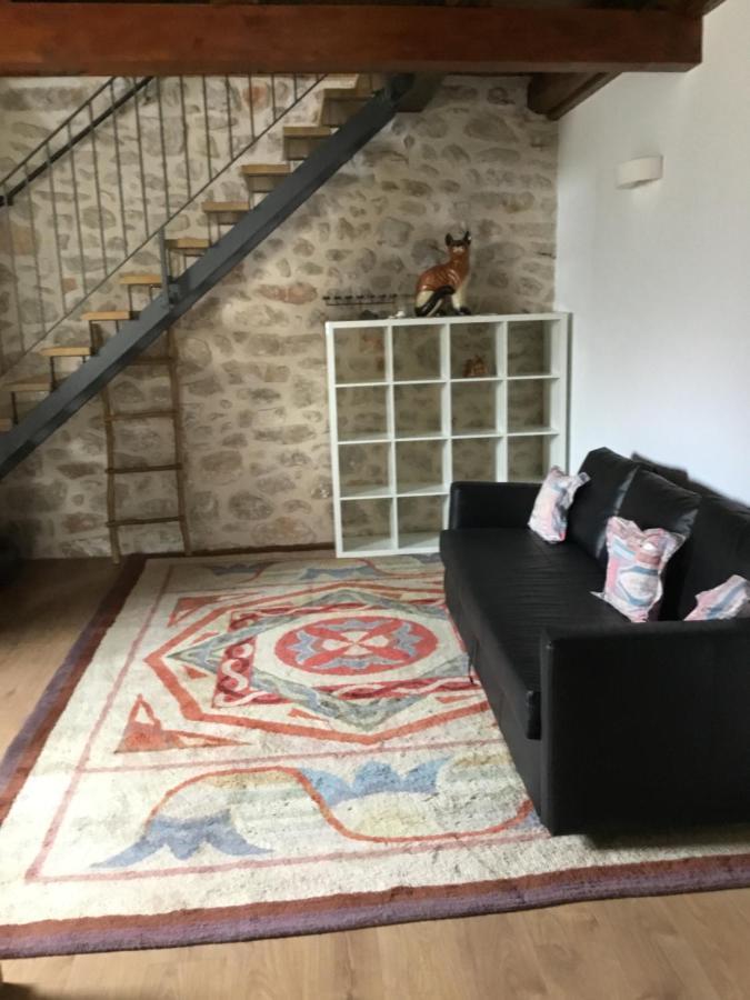 Stein Haus Villa Pirovac Buitenkant foto